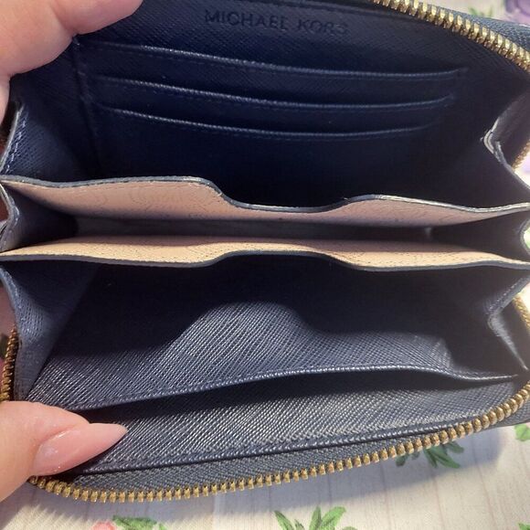 Michael Kors Jet Set Striped Leather Wristlet Navy Blue/White - Picture 3 of 8